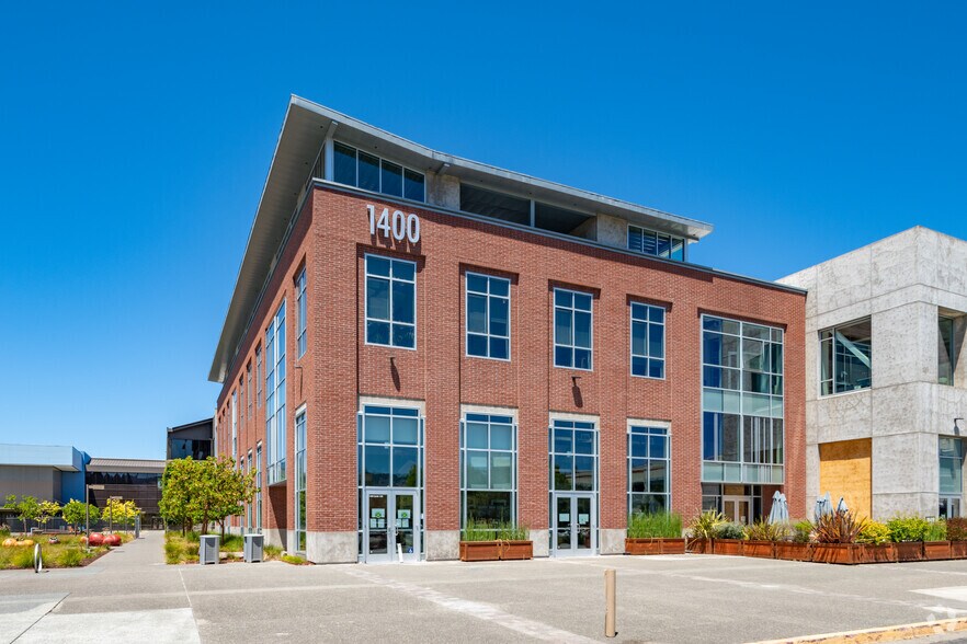 More Photos Of 1400 Valley House Dr, Rohnert Park Office For Lease