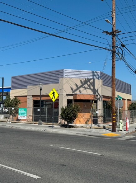 More Photos Of 2219 El Camino Real, Redwood City General Retail For Lease