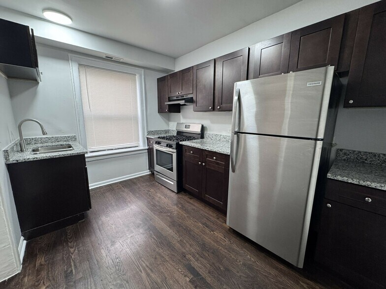 More Photos Of 7115-7125 S East End Ave, Chicago Apartments For Sale