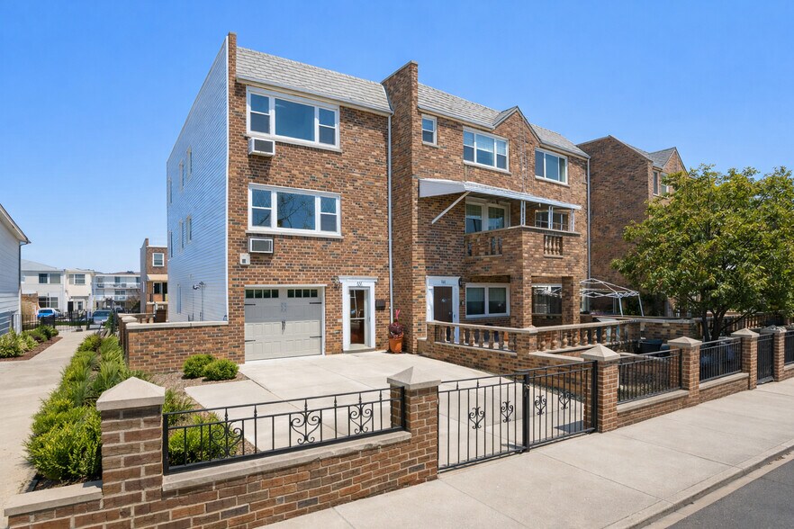 Primary Photo Of 536 Throggs Neck Expy, Bronx Multifamily For Sale