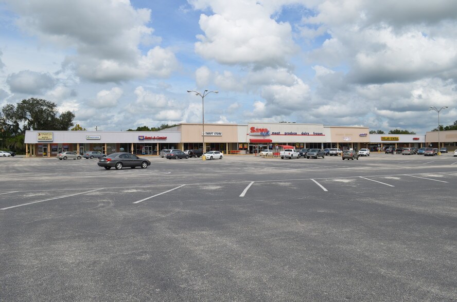 More Photos Of 12820 US Highway 301, Dade City Storefront For Lease