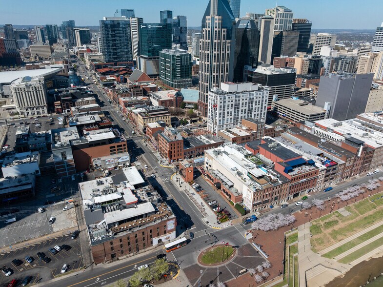 More Photos Of 105 Broadway, Nashville Restaurant For Sale