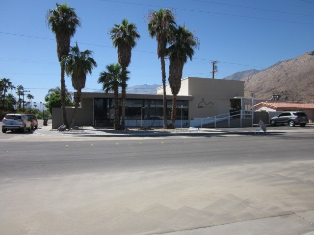 More Photos Of 693 E Sunny Dunes Rd, Palm Springs General Retail For Sale