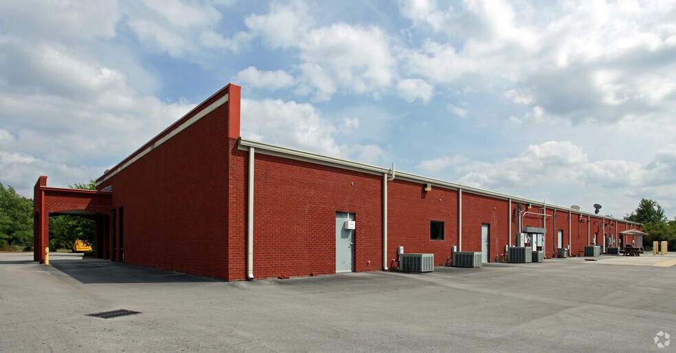 More Photos Of 3250-3282 Wellons Blvd, New Bern Office For Lease