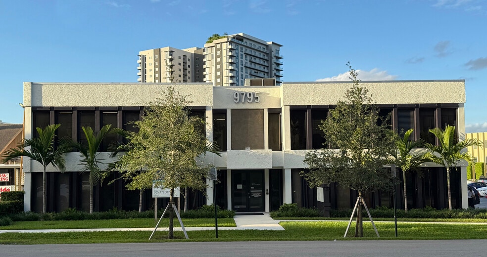 Primary Photo Of 9795 S Dixie Hwy, Miami Bank For Lease