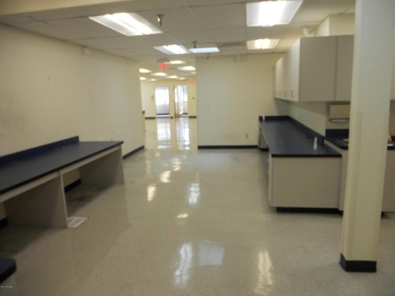 More Photos Of 2501 E Elm St, Tucson Rehabilitation Center For Sale