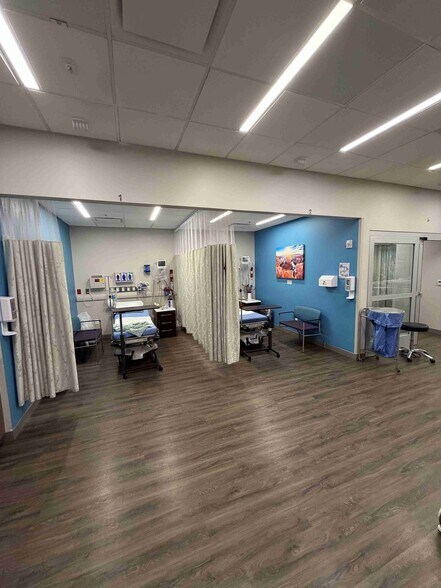 More Photos Of 731 Plaza Blvd, Coppell Medical For Sale