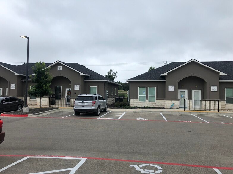 More Photos Of 660 S Bagdad Rd, Leander Loft Creative Space For Sale
