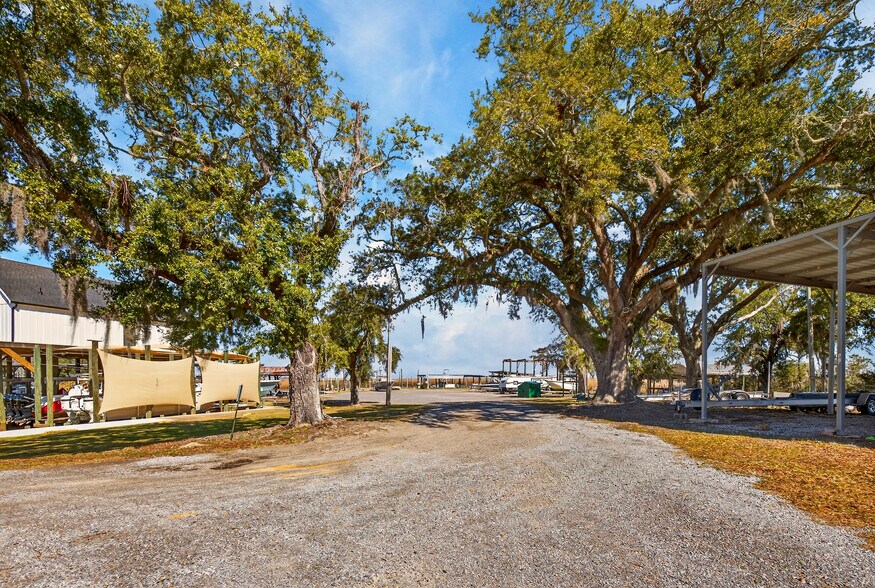 More Photos Of 3308 Mary Walker Dr, Gautier Marina For Sale