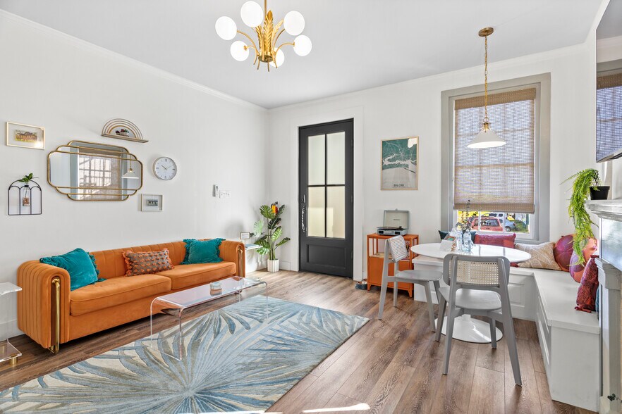 More Photos Of 782 Water St, Biloxi Office For Sale