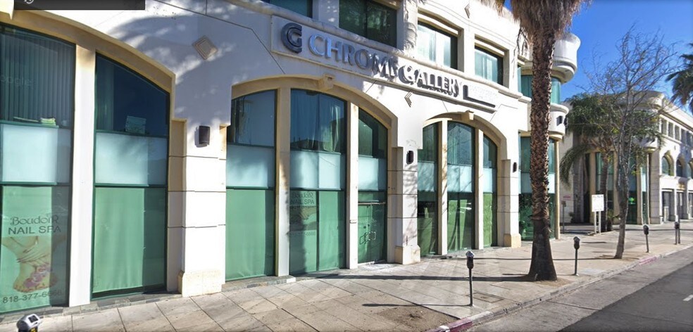 More Photos Of 14925-14945 Ventura Blvd, Sherman Oaks Office For Lease