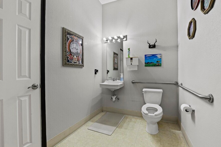 More Photos Of 408 S Beeline Hwy, Payson Storefront Retail Office For Sale