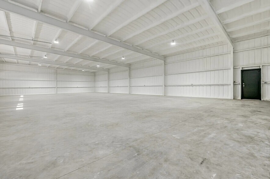 More Photos Of 13150 S Coulter St, Amarillo Warehouse For Lease