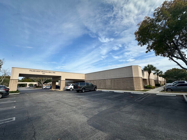 More Photos Of 13005 Southern Blvd, Loxahatchee Medical For Lease