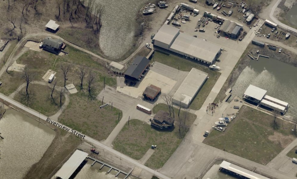 More Photos Of 1565 Riverview St, Portage Des Sioux General Retail For Lease