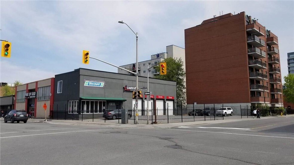 More Photos Of 305 Cumberland St, Ottawa Auto Repair For Sale