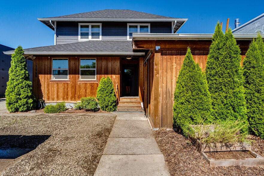 More Photos Of , Eugene Multifamily For Sale