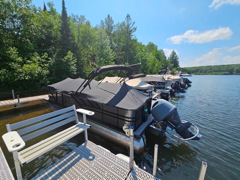 More Photos Of 16095 S Chipmunk Hollow, Gordon Trailer Camper Park For Sale