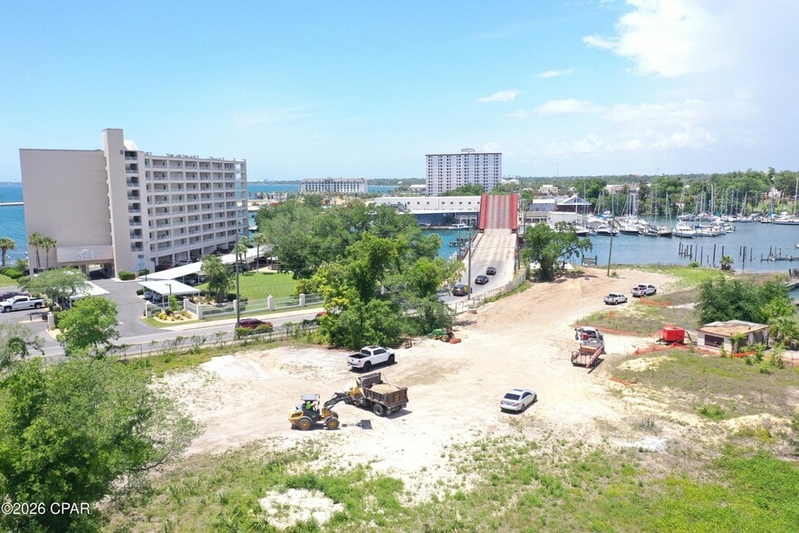 More Photos Of 303-305 Beach Dr E, Panama City Land For Sale