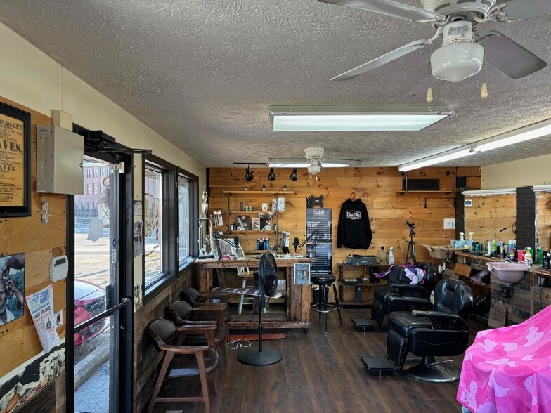 More Photos Of 901 Market Ave S, Canton Freestanding For Sale