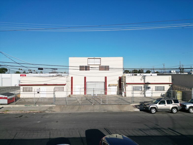 More Photos Of 7737-7741 Burnet Ave, Van Nuys Warehouse For Sale