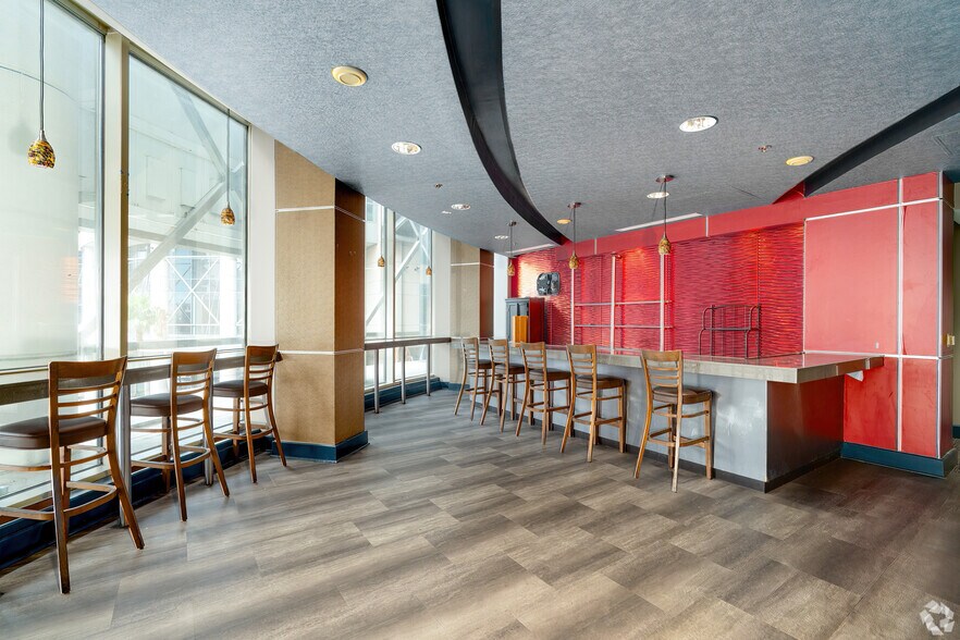 More Photos Of 121-189 S Orange Ave, Orlando Office Residential For Sale