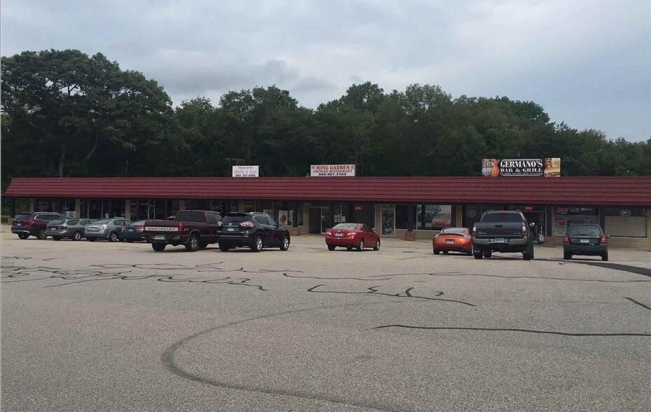 Primary Photo Of 493 Westchester Rd, Colchester Unknown For Lease