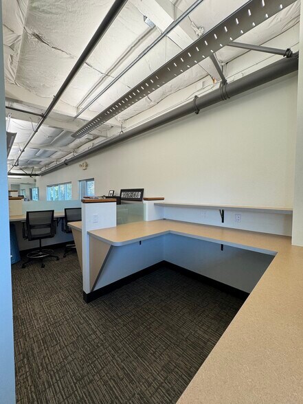 More Photos Of 2300 Knoll Dr, Ventura Manufacturing For Lease
