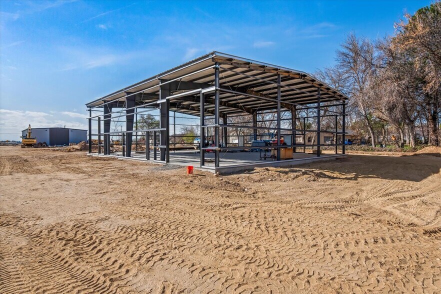 Primary Photo Of 80 N Happy Valley Rd, Nampa Industrial For Sale