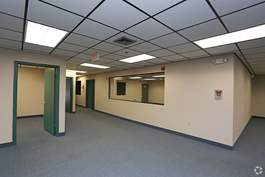 More Photos Of 1700 NW 66th Ave, Plantation Office For Lease