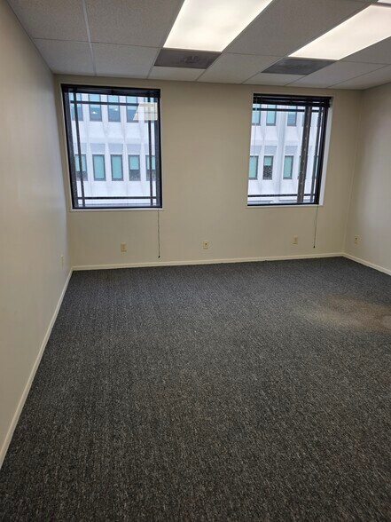 More Photos Of 35585 Curtis Blvd, Eastlake Light Distribution For Lease