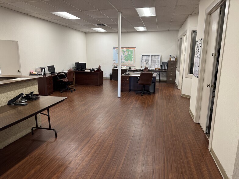More Photos Of 4616 Mission Gorge Pl, San Diego Office For Sale