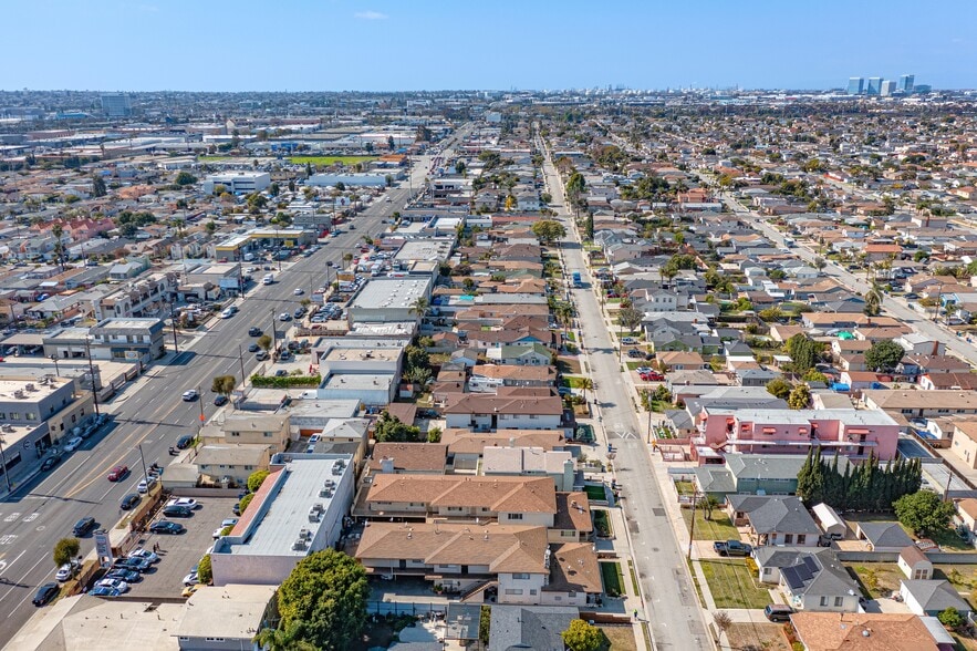 More Photos Of 4446 W 142nd St, Hawthorne Apartments For Sale