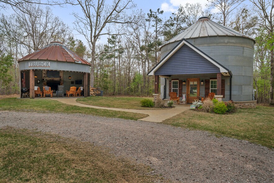 More Photos Of 75 County Road 171, Corinth Lodge Meeting Hall For Sale