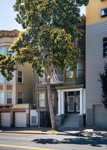Primary Photo Of 1817 15th St, San Francisco Apartments For Sale