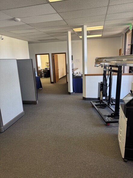More Photos Of 4980 W Amelia Earhart, Salt Lake City Light Manufacturing For Lease