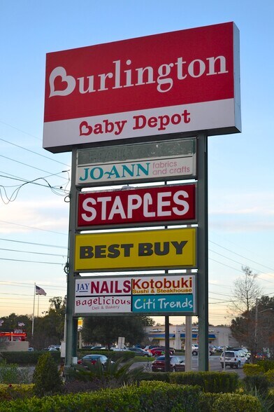 More Photos Of 2401 SW 27th Ave, Ocala Unknown For Lease