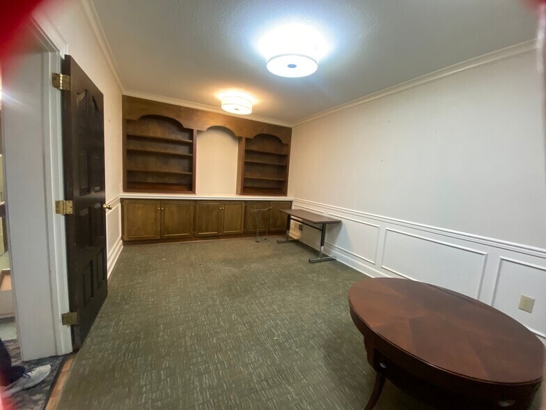 More Photos Of 1600 St Julian Pl, Columbia Office For Lease