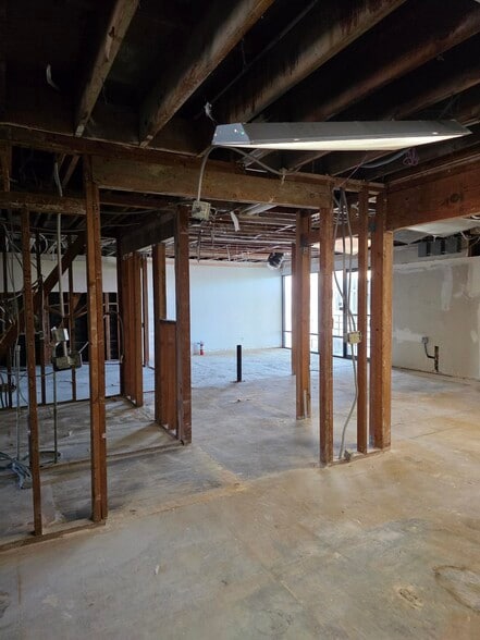 More Photos Of 17523 Crenshaw Blvd, Torrance Medical For Sale