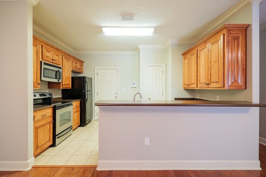 More Photos Of 3400 N Barack Obama Blvd, Valdosta Apartments For Sale