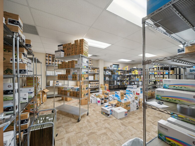 More Photos Of 2005 N Yellowood Ave, Broken Arrow Warehouse For Sale