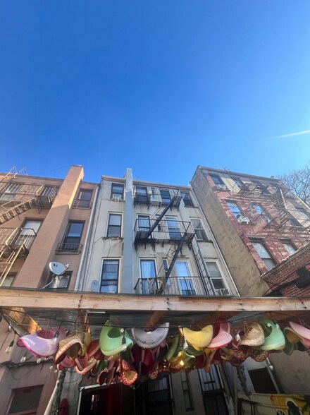 More Photos Of 1079 Manhattan Ave, Brooklyn Apartments For Lease