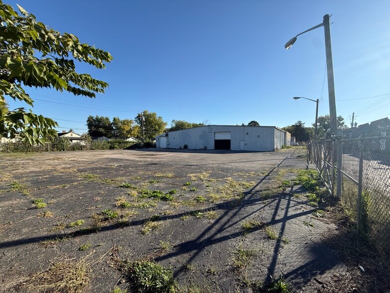 Primary Photo Of 2160 Fletcher Ave, Indianapolis Warehouse For Lease