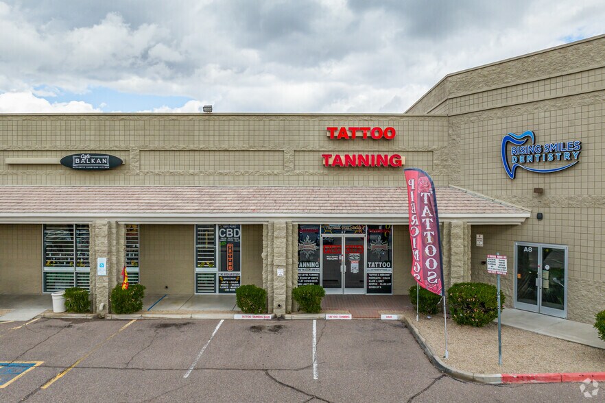 More Photos Of 21043 N Cave Creek Rd, Phoenix Storefront For Lease