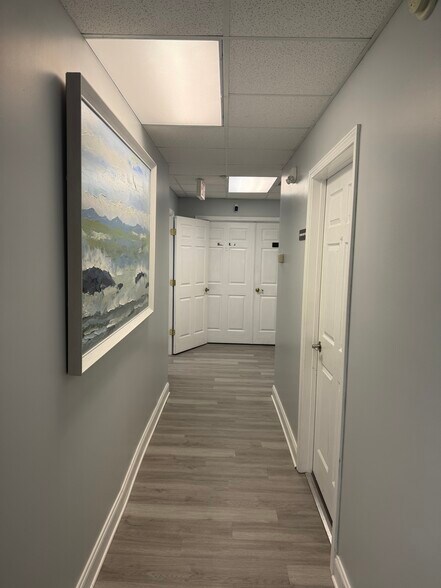 More Photos Of 925 Sanders Rd, Cumming Coworking Space