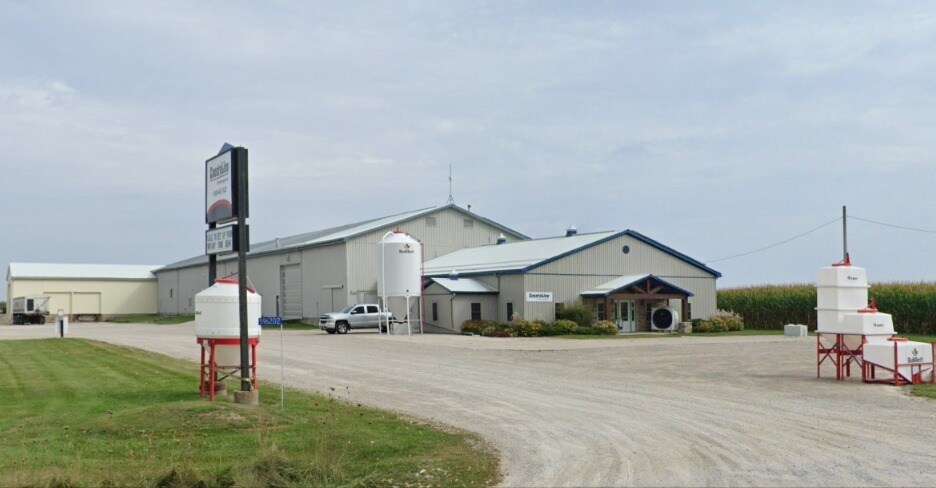 Primary Photo Of 596202 Oxford Road 8, Woodstock Warehouse For Lease