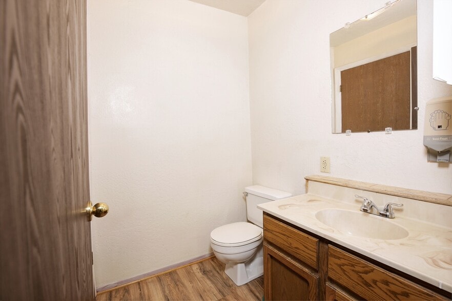More Photos Of 404 W Main St, Payson Medical For Lease