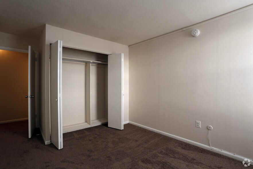 More Photos Of 2375 Woodward St, Philadelphia Apartments For Lease