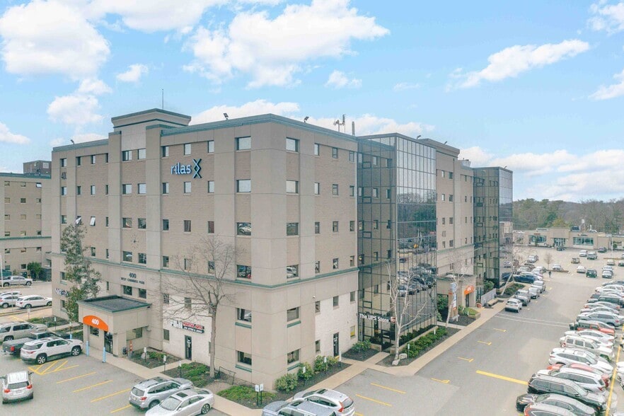Primary Photo Of 400 W Cummings Park, Woburn Office For Lease