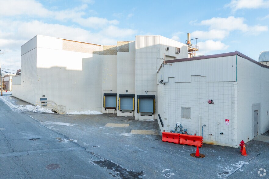 More Photos Of 46 Stafford St, Lawrence Unknown For Lease